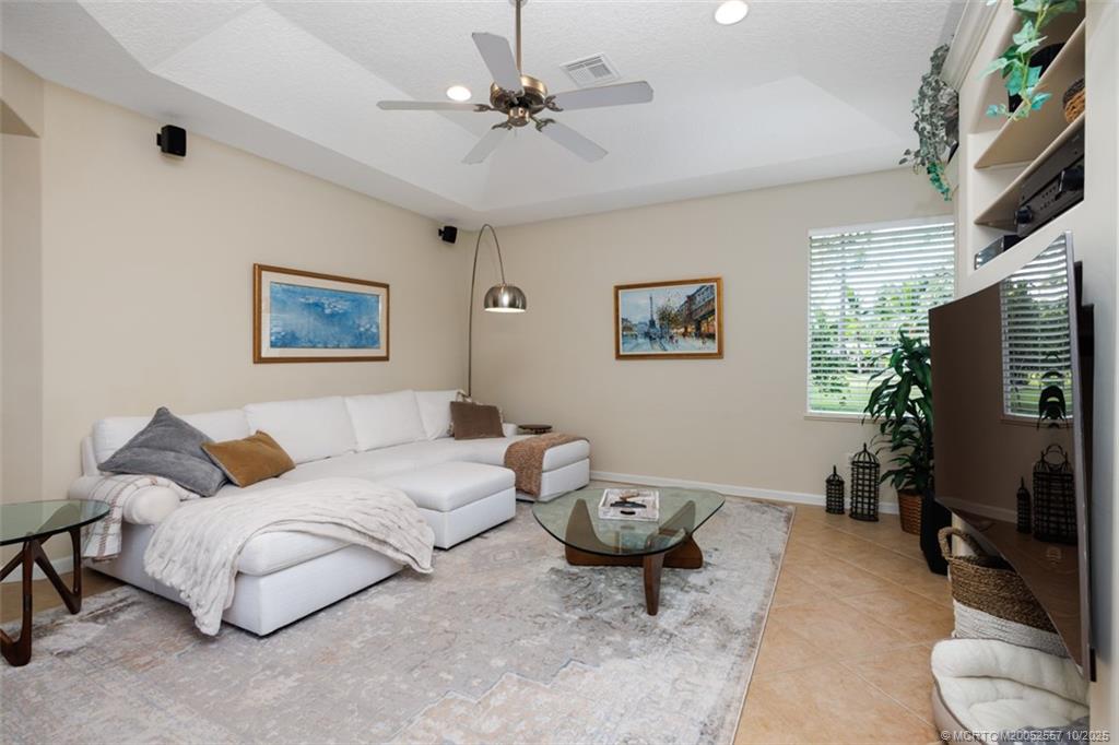 5068 SW Landing Creek Drive
