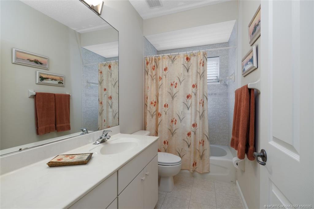 5068 SW Landing Creek Drive