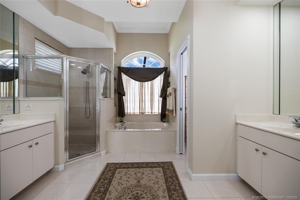 5068 SW Landing Creek Drive