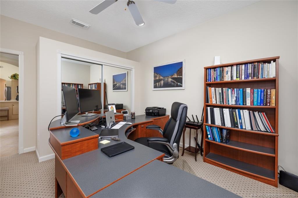 5068 SW Landing Creek Drive