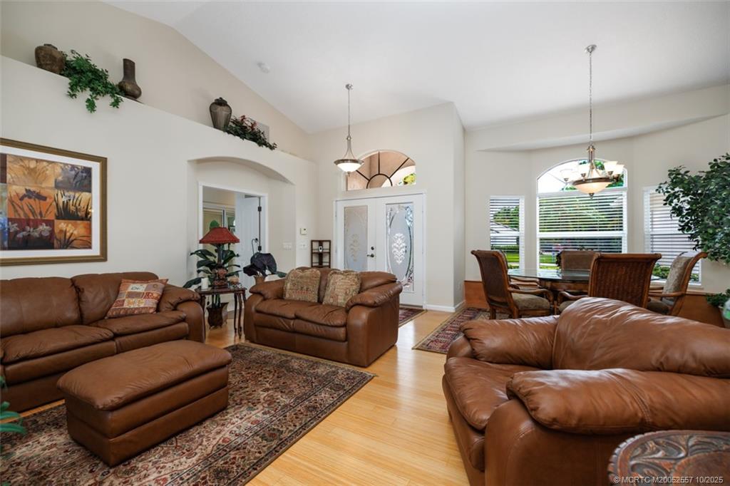 5068 SW Landing Creek Drive