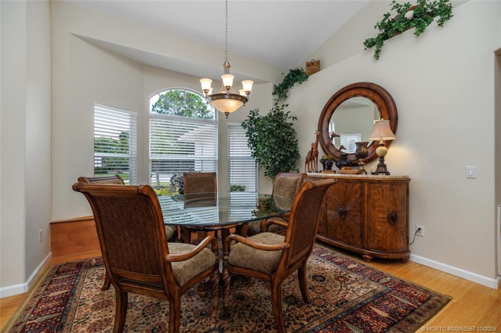 5068 SW Landing Creek Drive