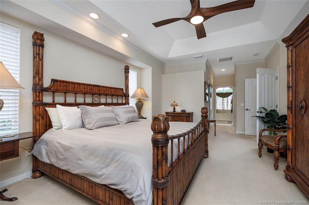 5068 SW Landing Creek Drive