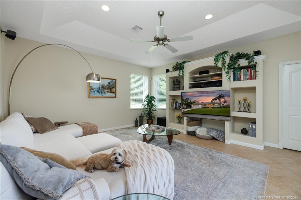 5068 SW Landing Creek Drive