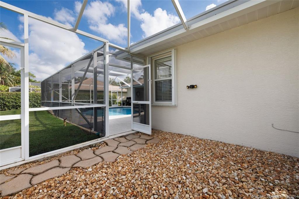 5068 SW Landing Creek Drive