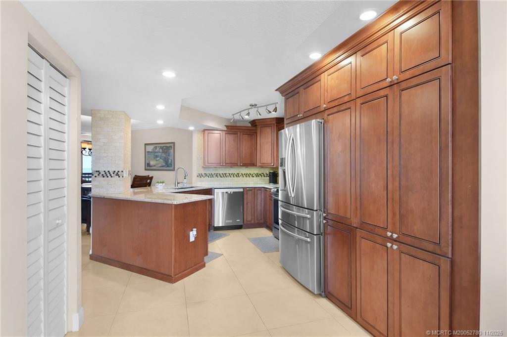 9550 S Ocean Drive 1709