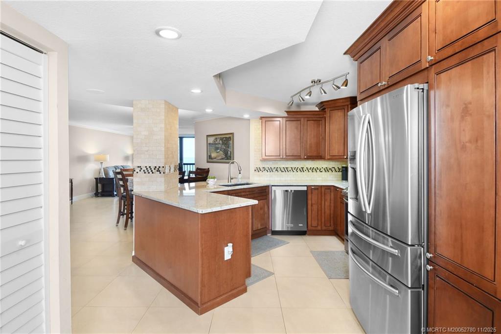 9550 S Ocean Drive 1709