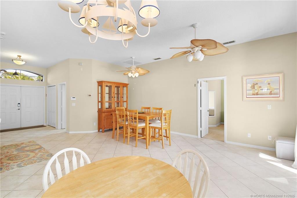 486 NW Sunflower Place