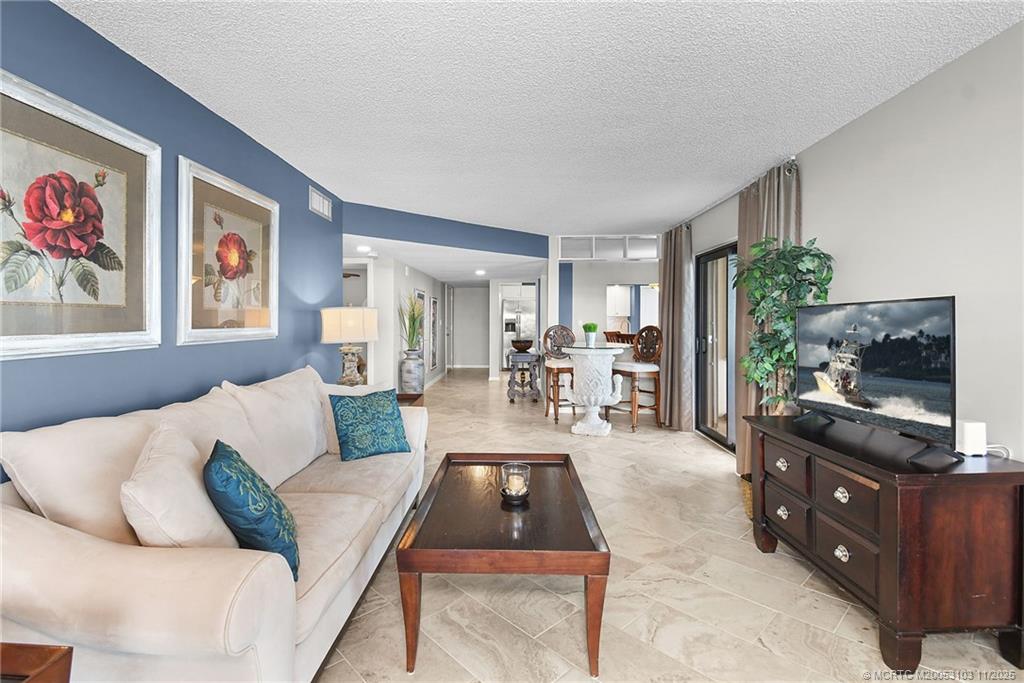 10044 S Ocean Drive 1002
