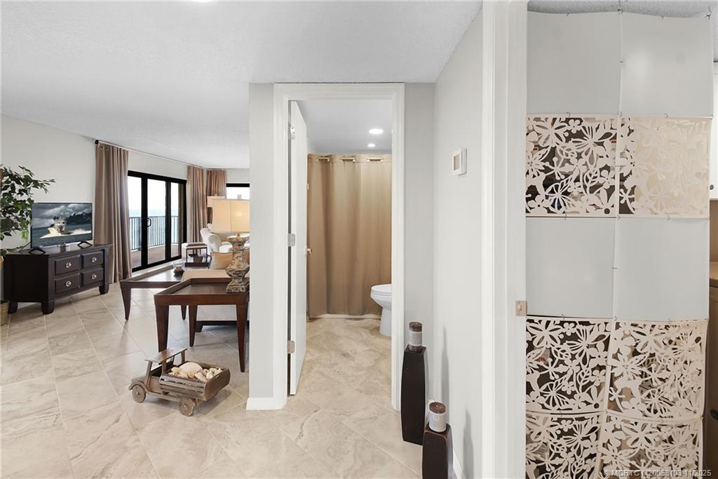 10044 S Ocean Drive 1002
