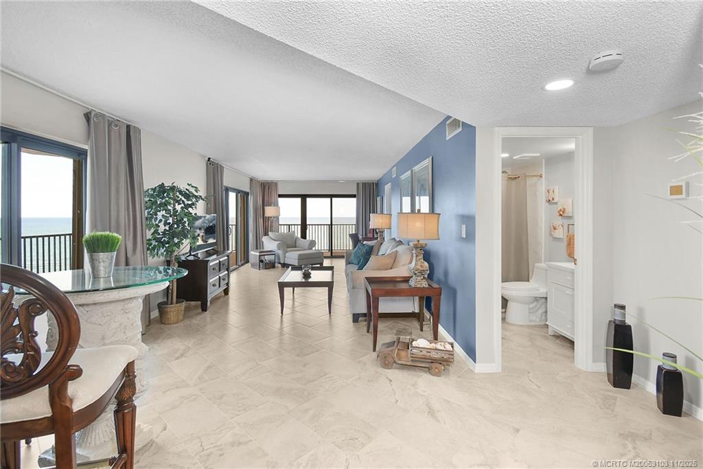 10044 S Ocean Drive 1002