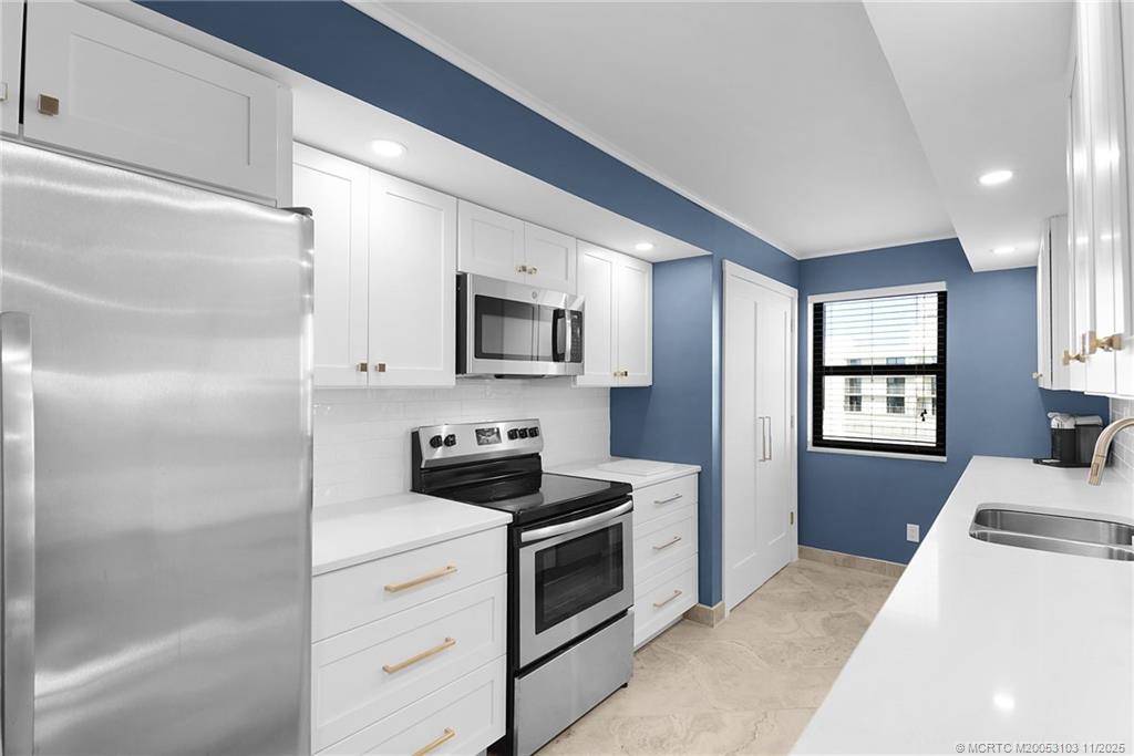 10044 S Ocean Drive 1002