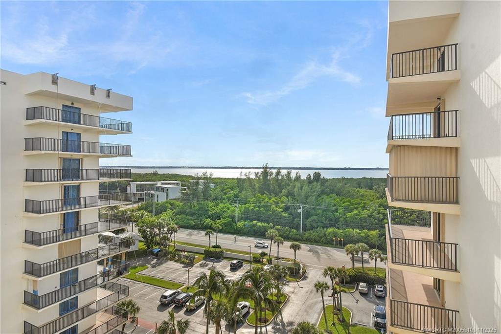 10044 S Ocean Drive 1002