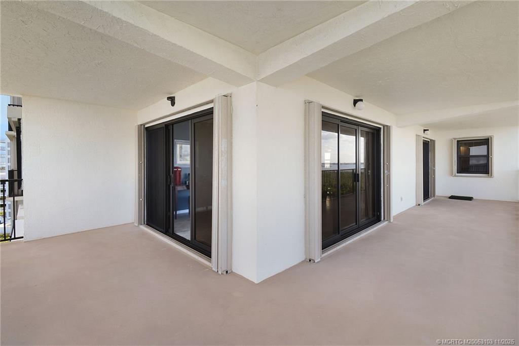 10044 S Ocean Drive 1002