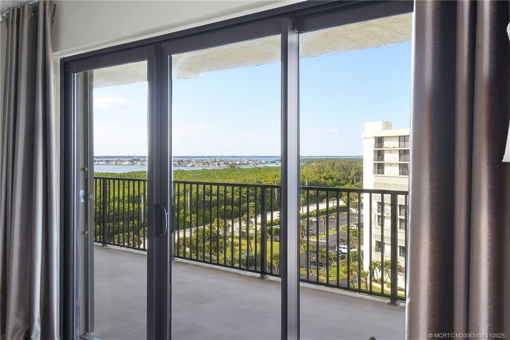 10044 S Ocean Drive 1002