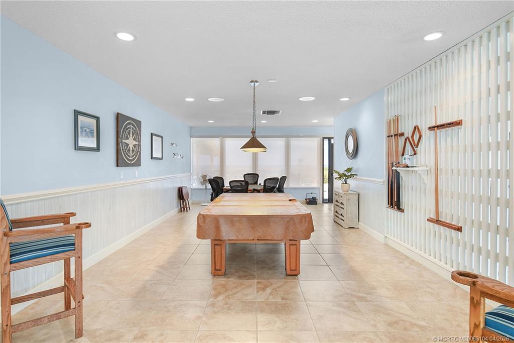 1357 NE Ocean Blvd 214