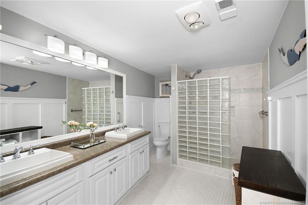 1357 NE Ocean Blvd 214