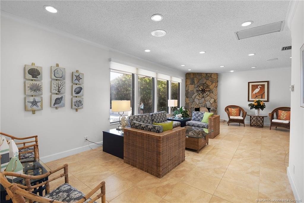 1357 NE Ocean Blvd 214