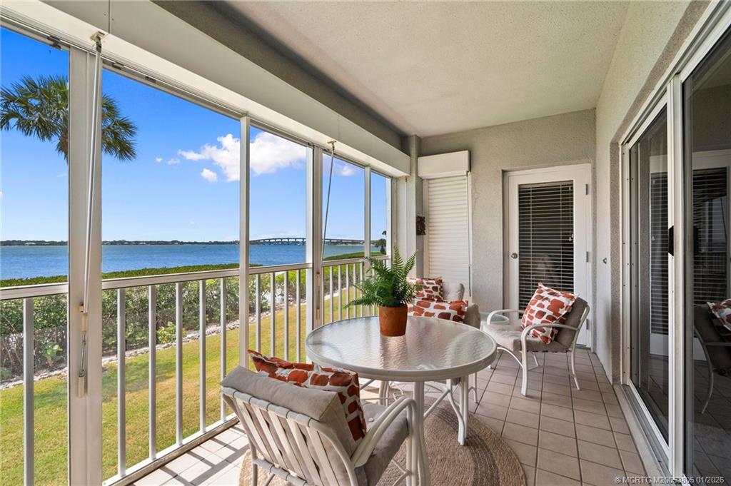 164 NE Edgewater Drive 2105
