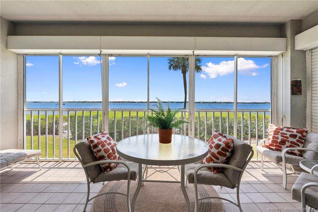 164 NE Edgewater Drive 2105