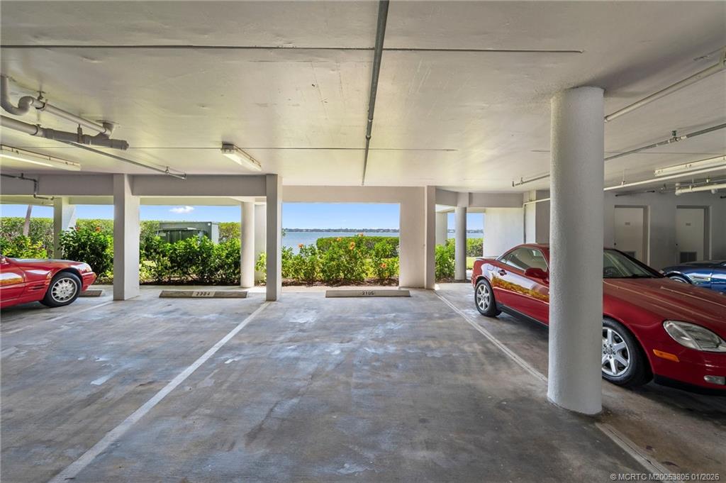 164 NE Edgewater Drive 2105