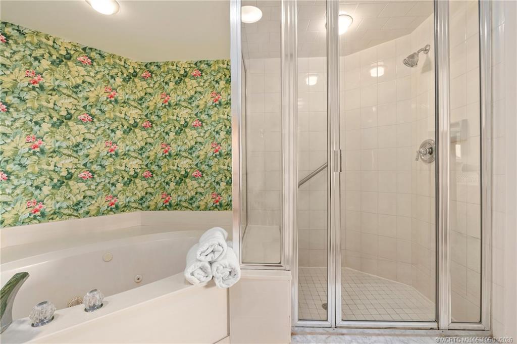 164 NE Edgewater Drive 2105