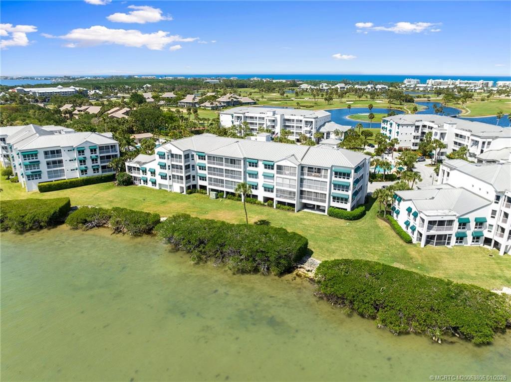 164 NE Edgewater Drive 2105