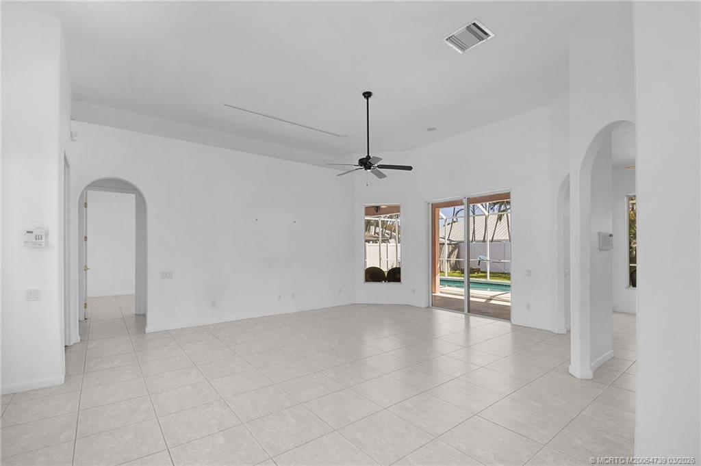 5312 SE Nassau Terrace