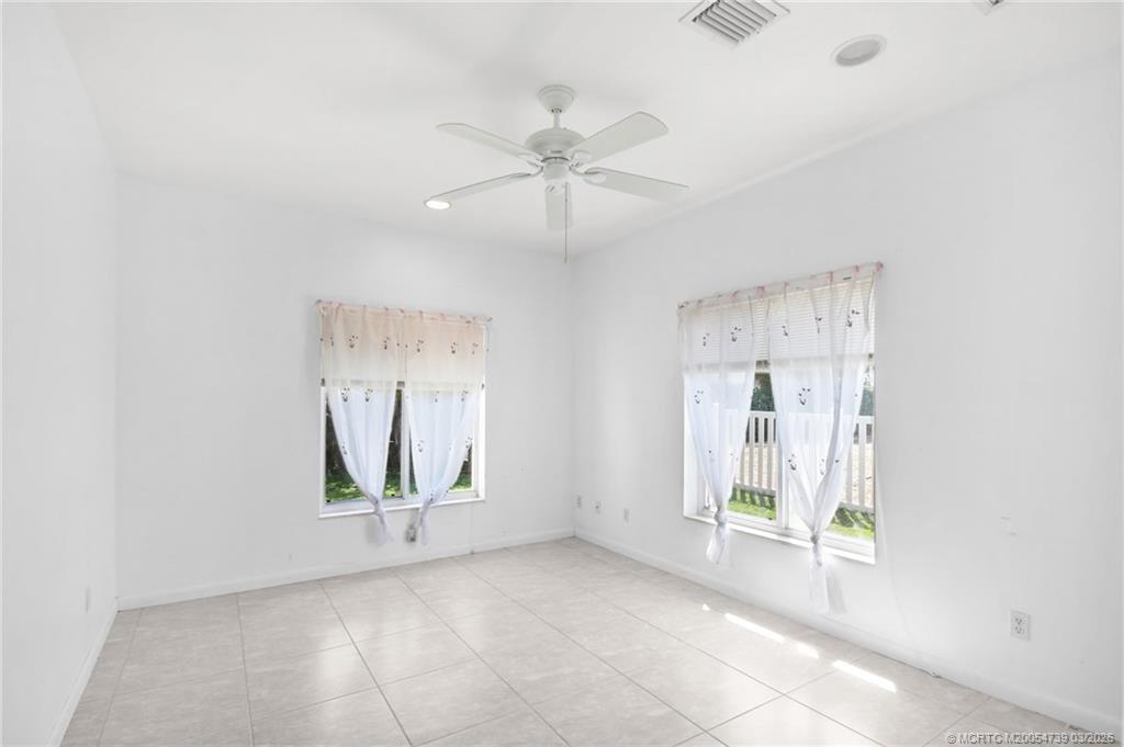 5312 SE Nassau Terrace