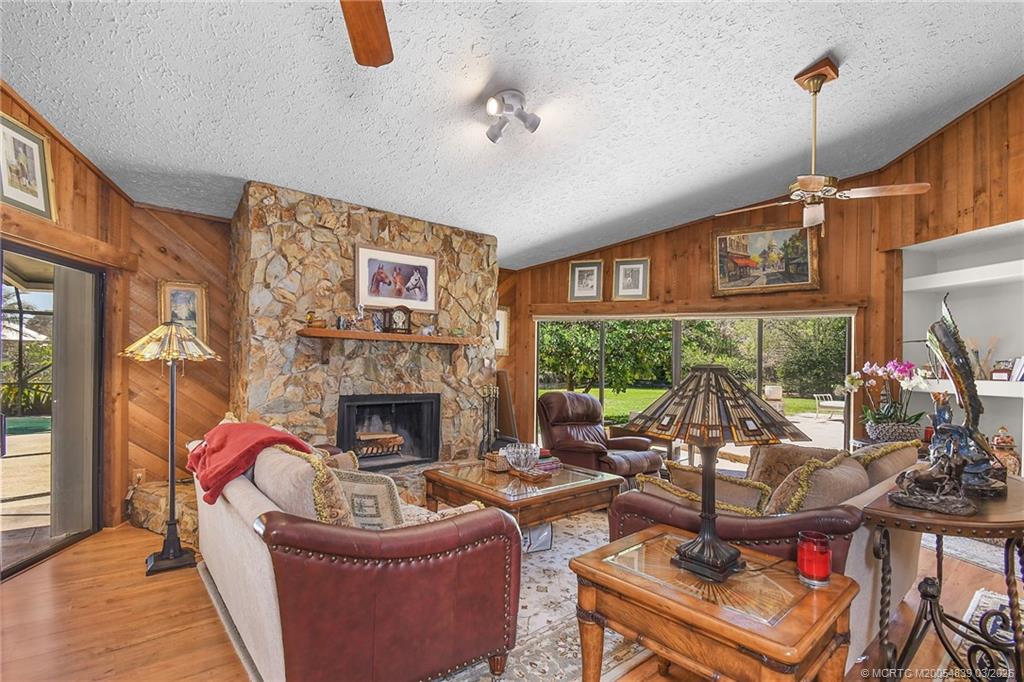 11266 SW Meadowlark Circle
