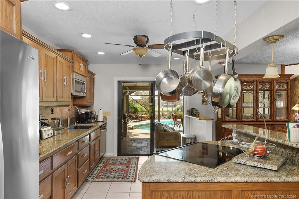 11266 SW Meadowlark Circle