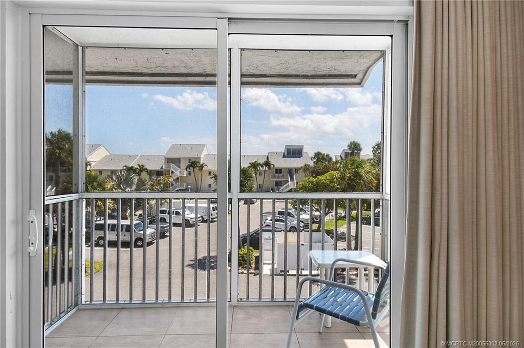 5532 NE Gulfstream Way