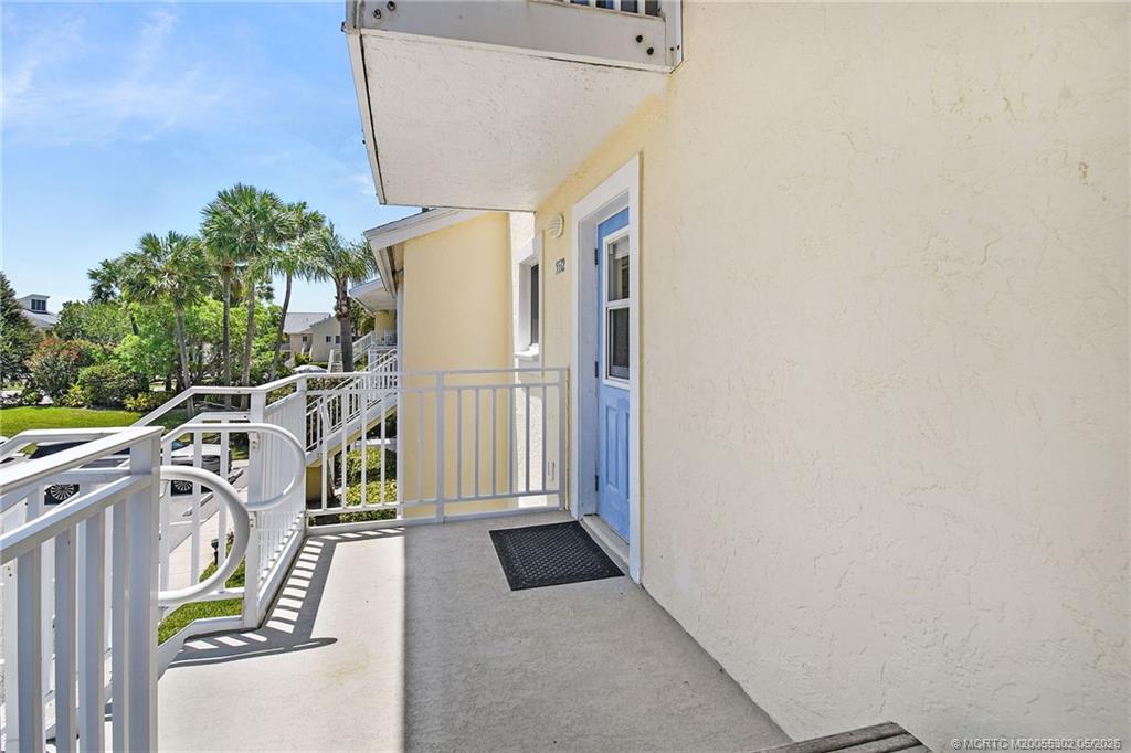 5532 NE Gulfstream Way