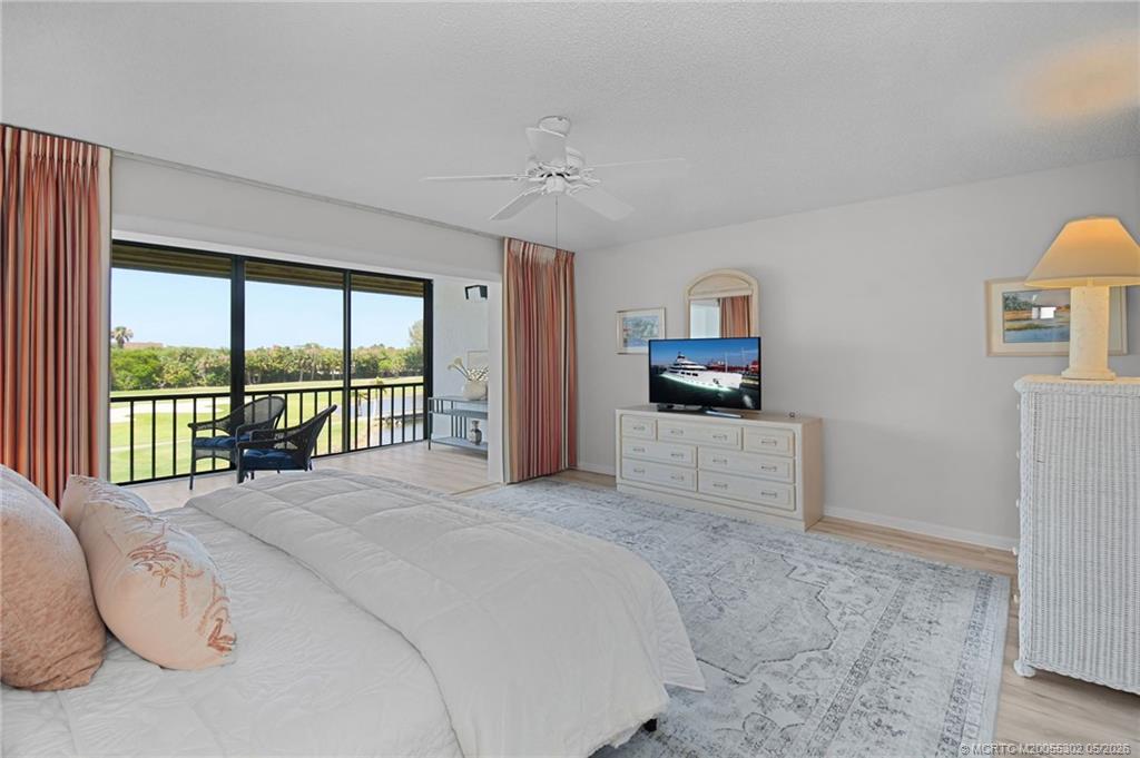 5532 NE Gulfstream Way