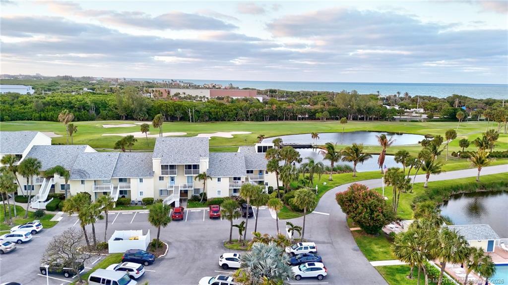 5532 NE Gulfstream Way