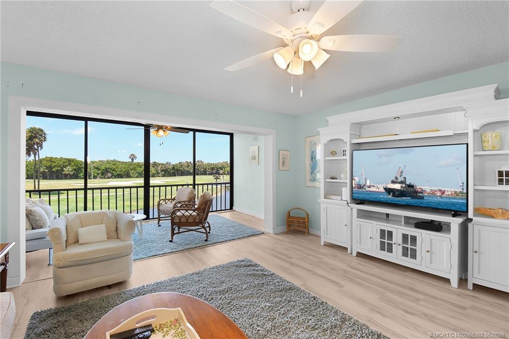 5532 NE Gulfstream Way