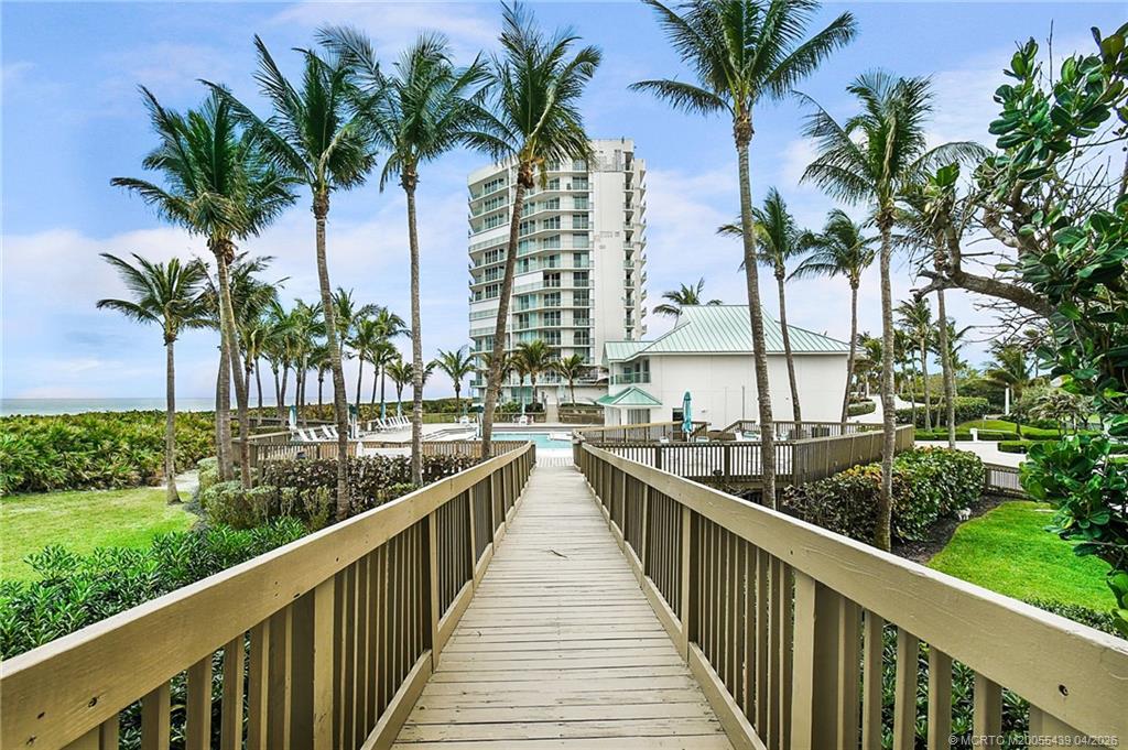 8600 S Ocean Drive 306