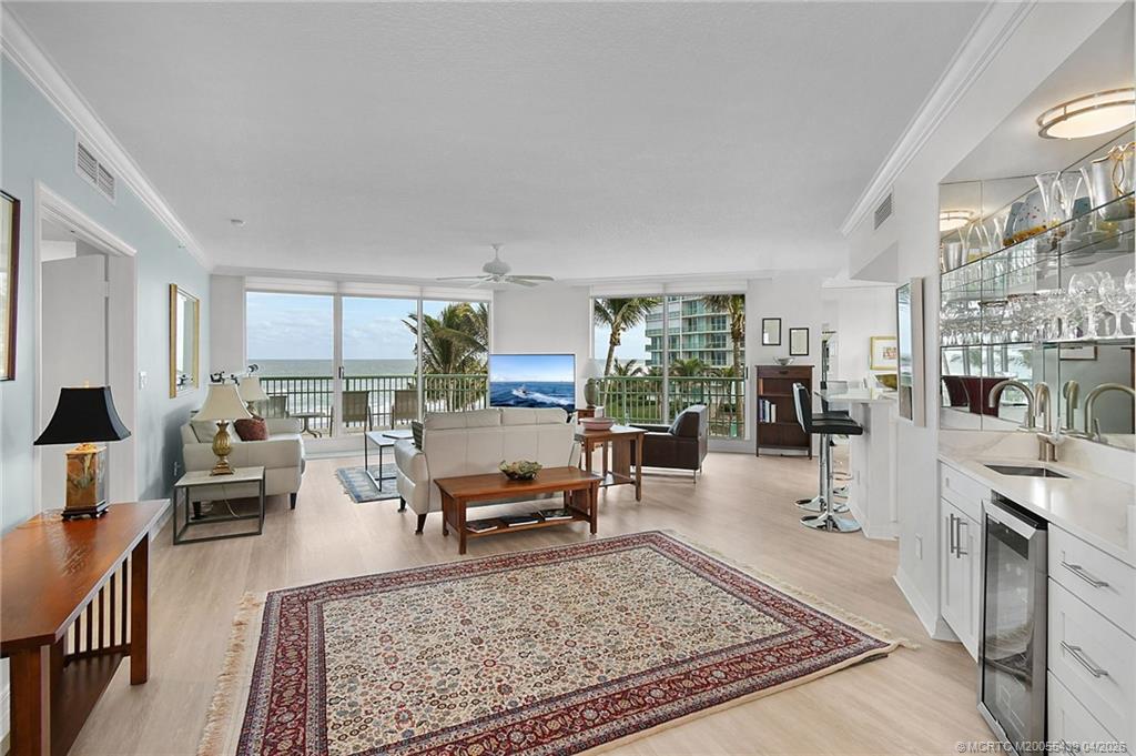 8600 S Ocean Drive 306