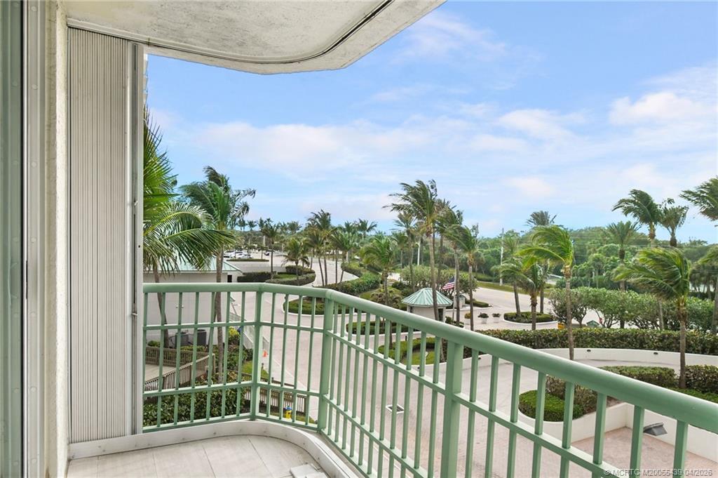 8600 S Ocean Drive 306