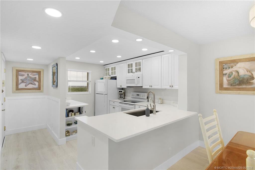 9400 S Ocean Drive 901