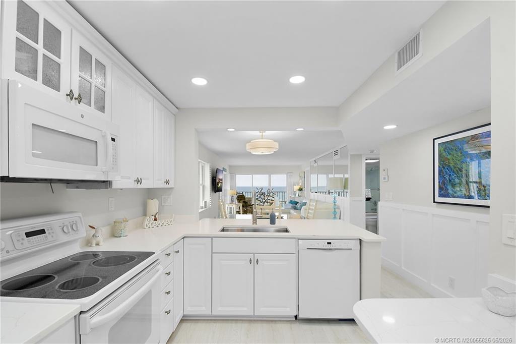 9400 S Ocean Drive 901