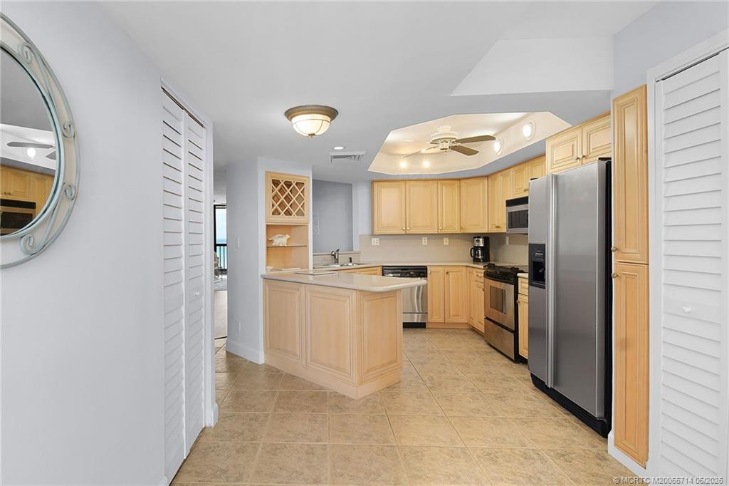 9500 S Ocean Drive 707
