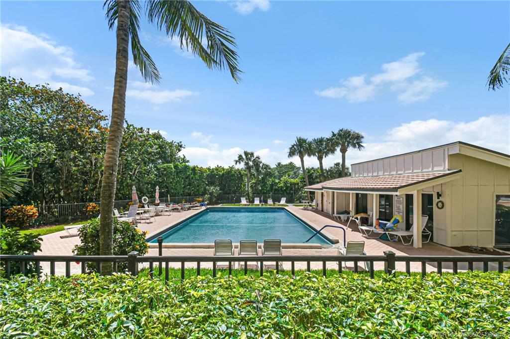 10310 S Ocean Drive 504