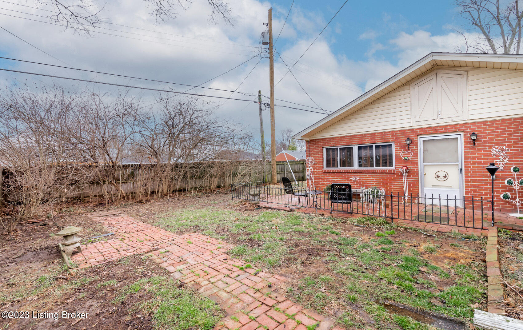 3008 Maywood Pl