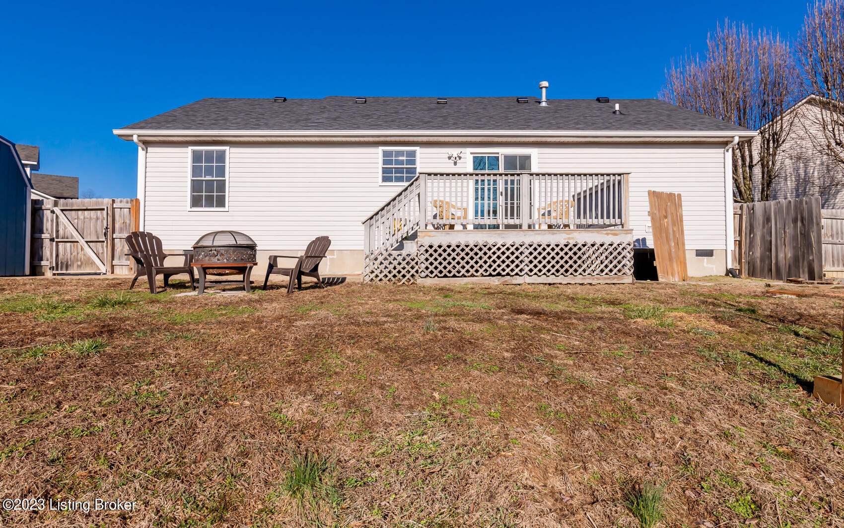 359 Lakes Edge Dr