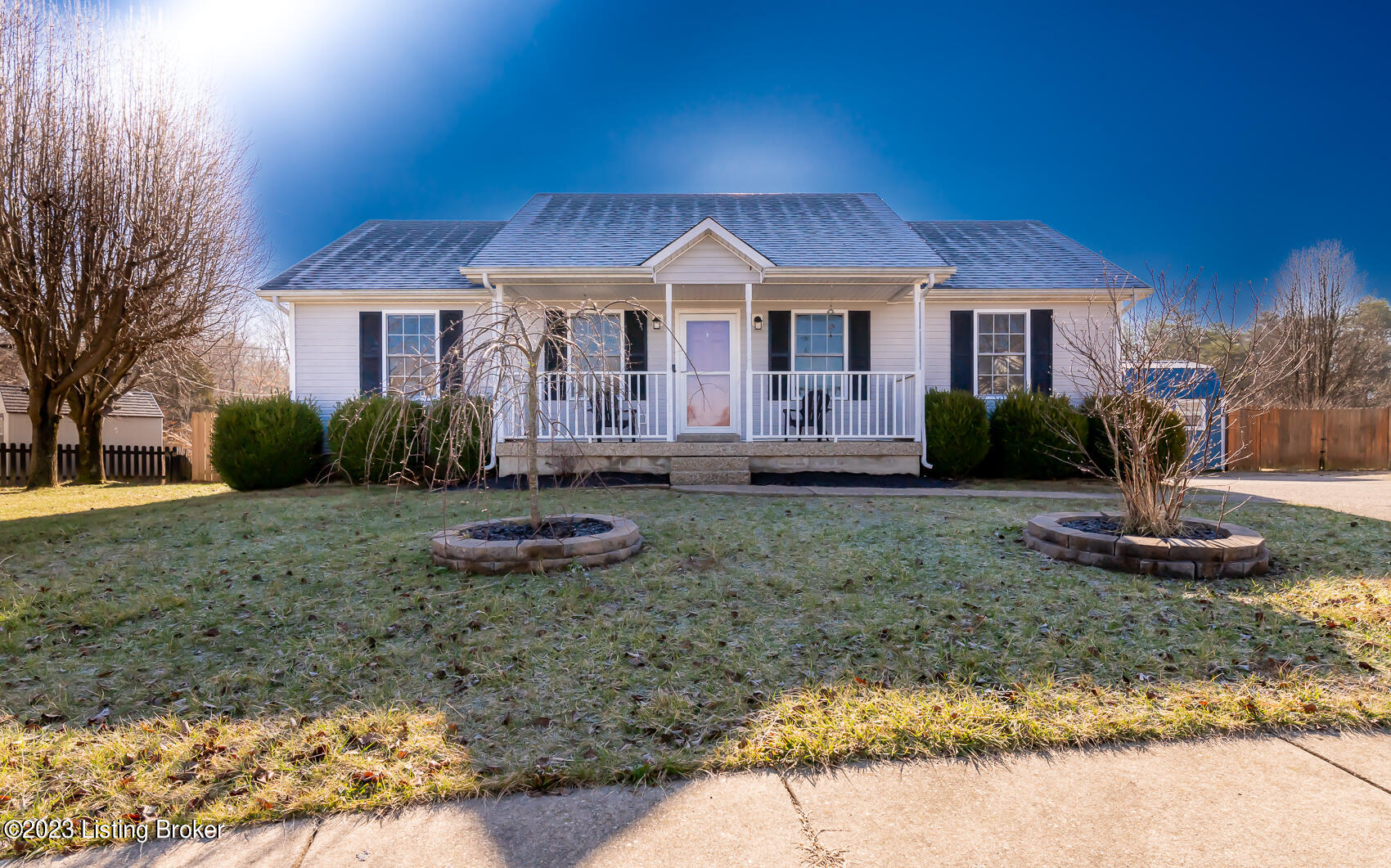 359 Lakes Edge Dr
