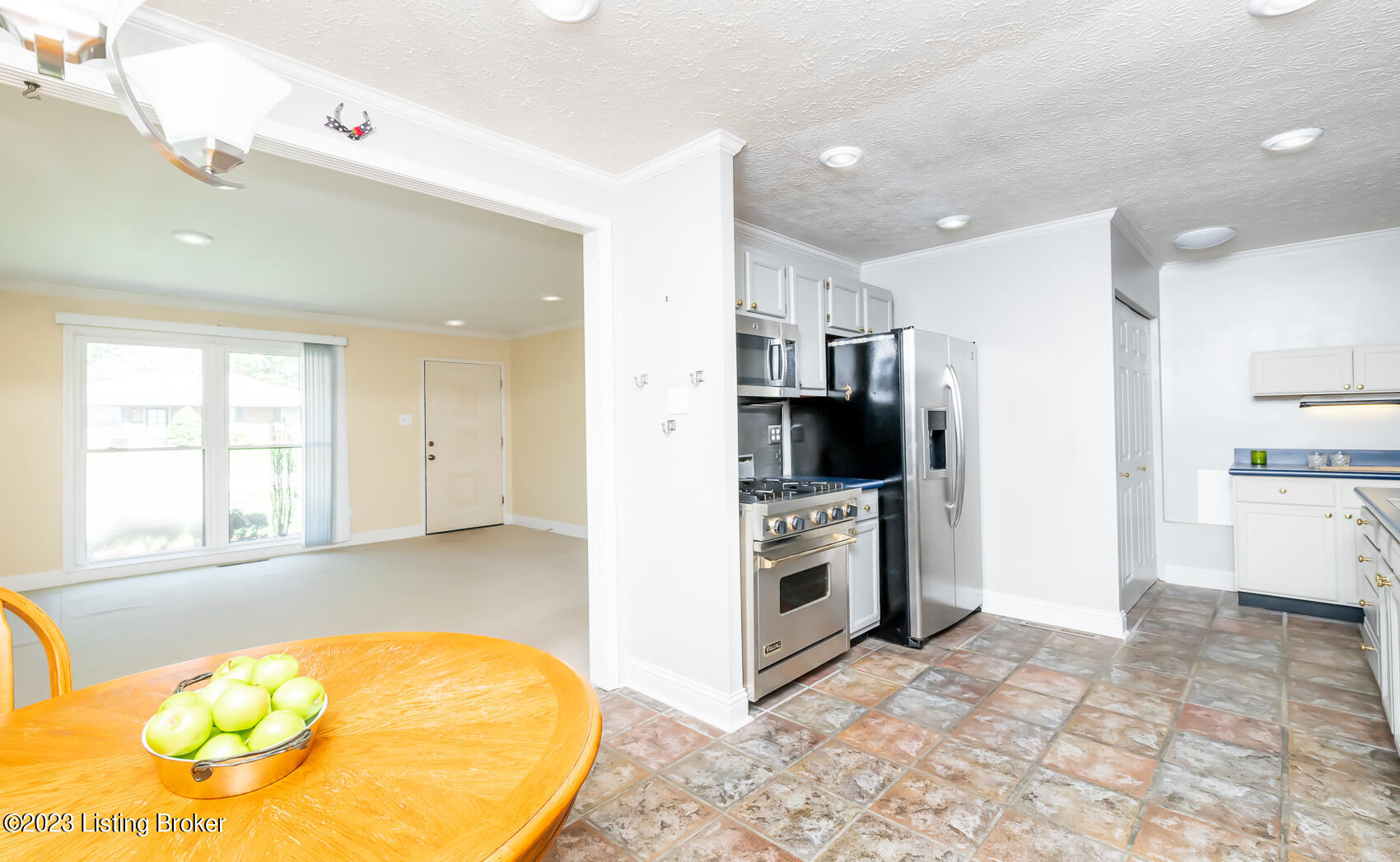3010 Maywood Pl