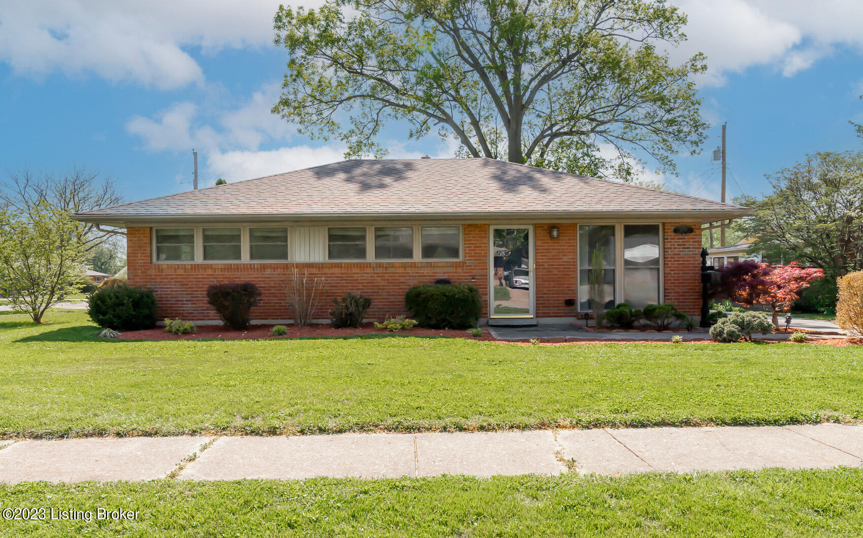 3010 Maywood Pl