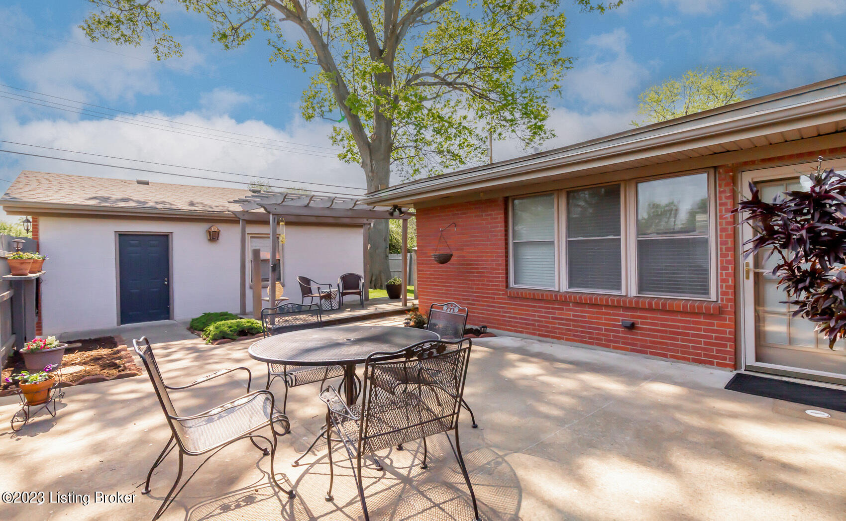 3010 Maywood Pl