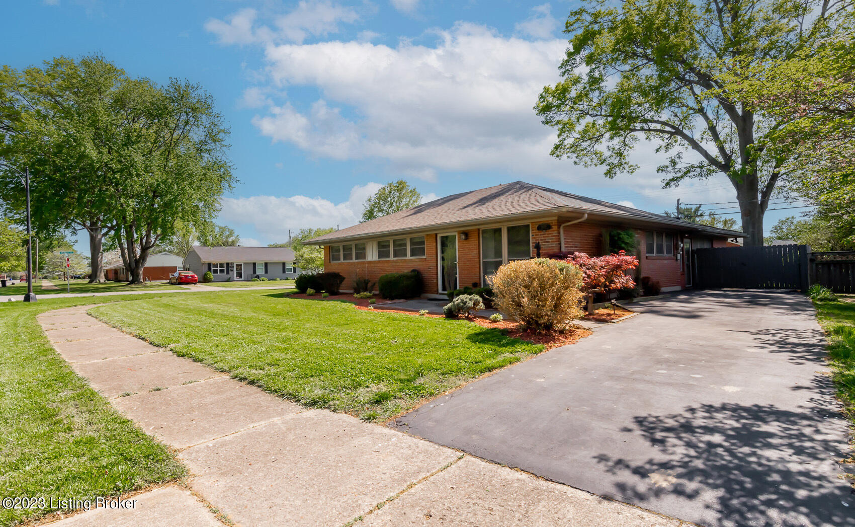 3010 Maywood Pl